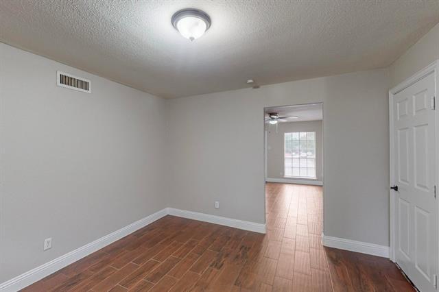 Building Photo - 3842 Commonwealth Dr