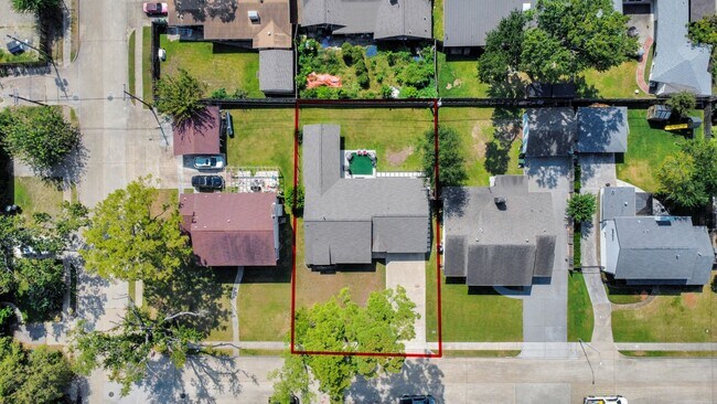 Building Photo - 10227 Metronome Dr