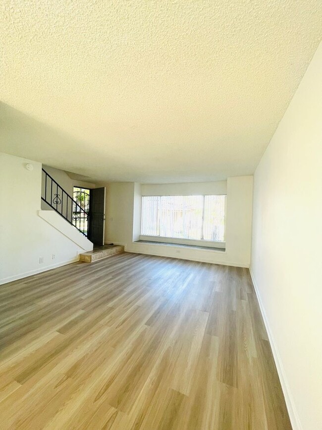 Building Photo - Todd Ranch Condo Welcome to the Todd Ranch Condo, 3-bedroom, 2-bathroom home located in the vibra...