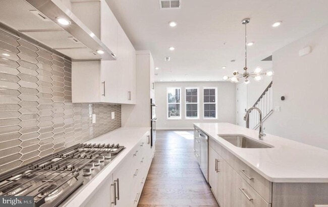Building Photo - 7512 Sawyer Farm Wy