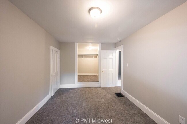 Building Photo - "Spacious 4-Bedroom Haven in Indianapolis ...