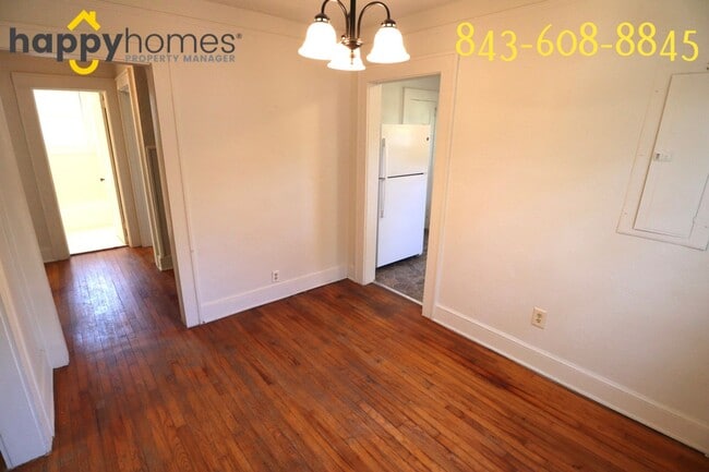 Building Photo - Cozy 2 bedroom 1 bath home in trendy Riverland Terrace!