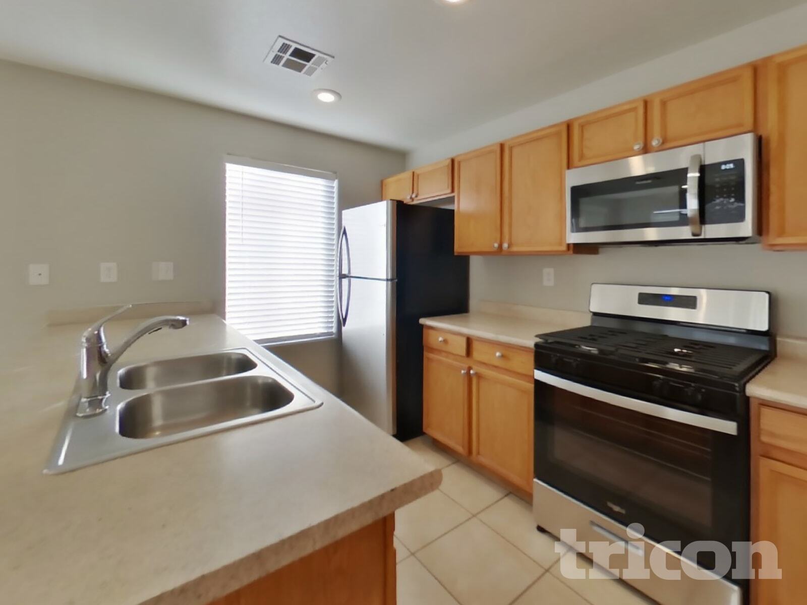 Building Photo - 2114 Seattle Shore St