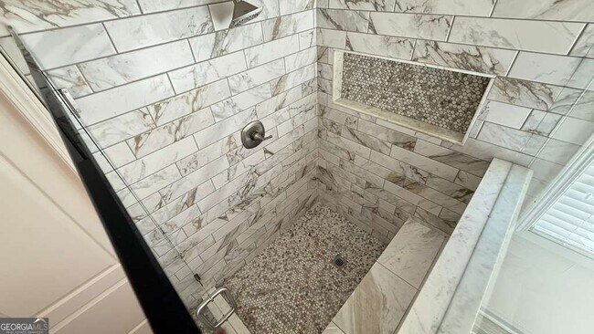 Building Photo - 6423 Grand Hickory Dr