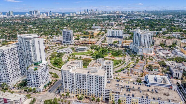 Building Photo - 1830 Radius Dr