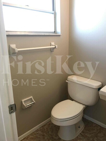 Building Photo - 660 Flagler Dr