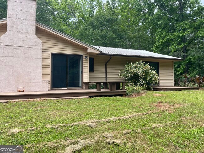 Building Photo - 170 Longview Dr