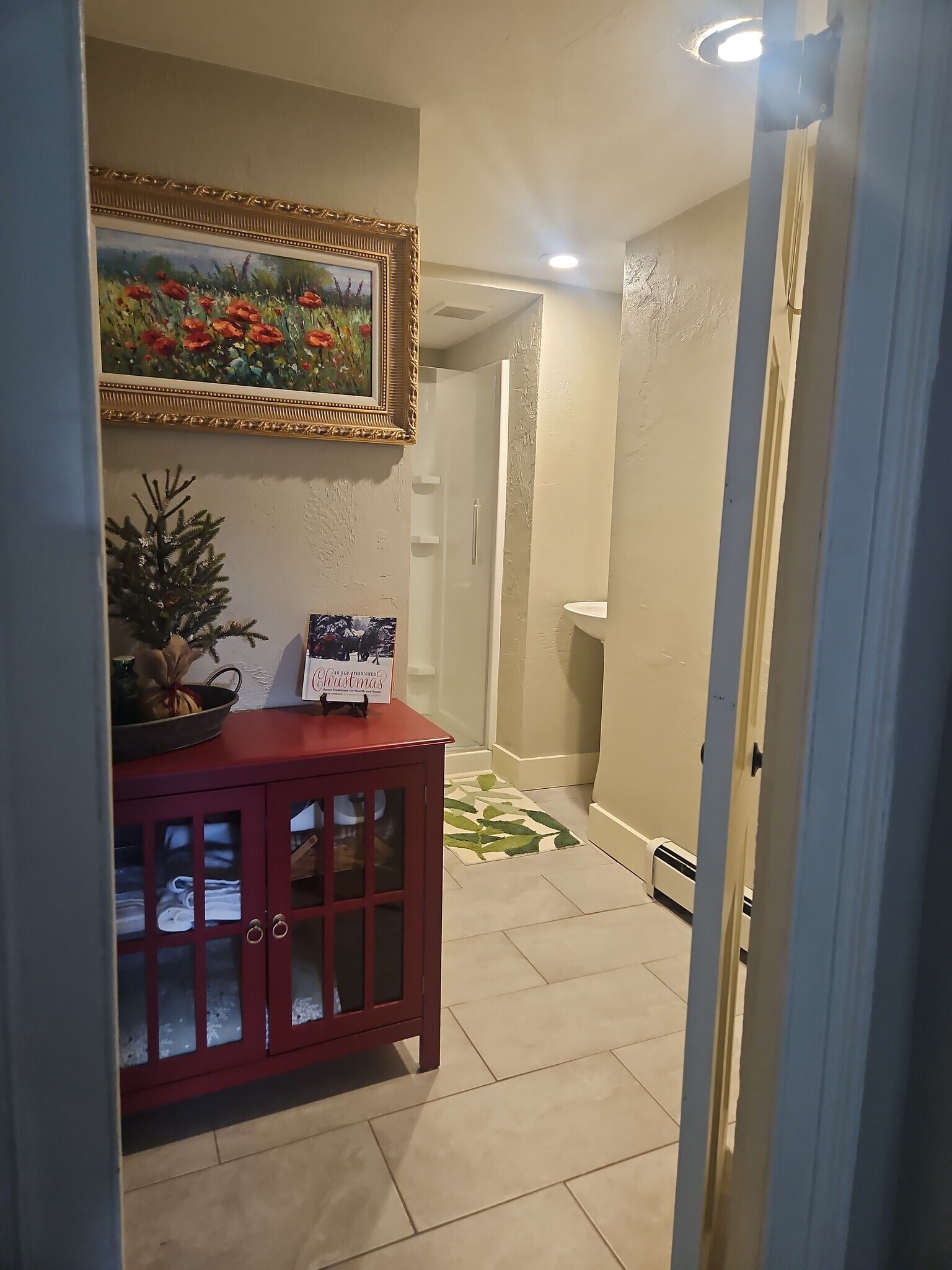 Building Photo - 4 Perrin Rd