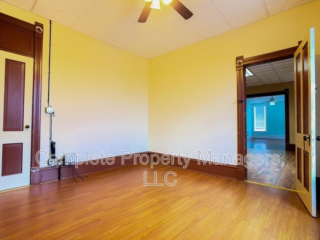 Building Photo - 101 N Mill St