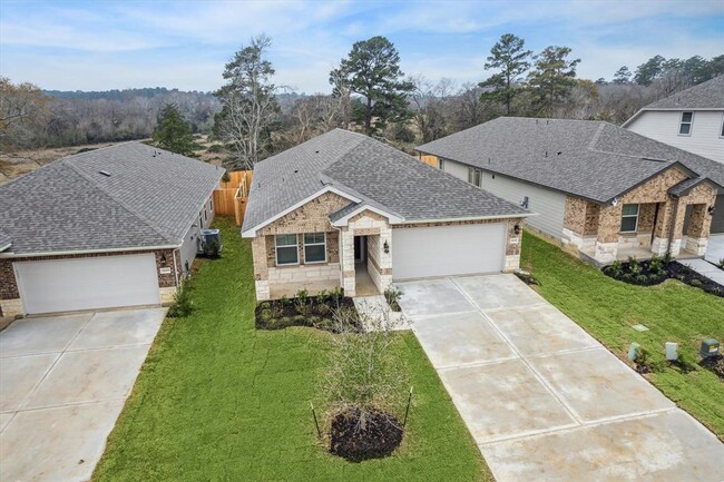 Building Photo - 18009 Martin Pines Dr