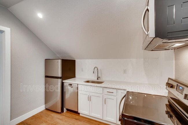 Building Photo - 3763 Steele St