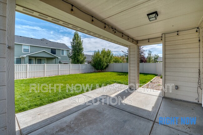 Building Photo - 4648 N Elisha Ave