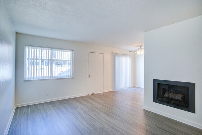 Building Photo - 1625 E G St