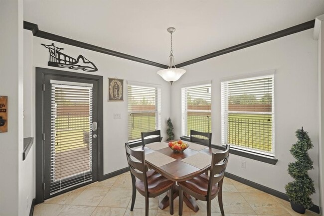 Building Photo - 249 Castlegate Ln