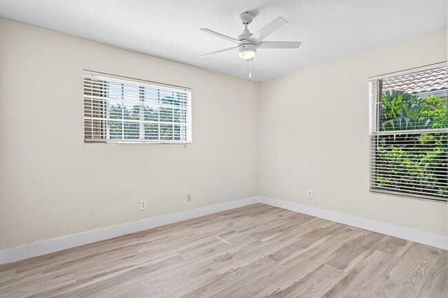 Building Photo - 521 Anchor Point