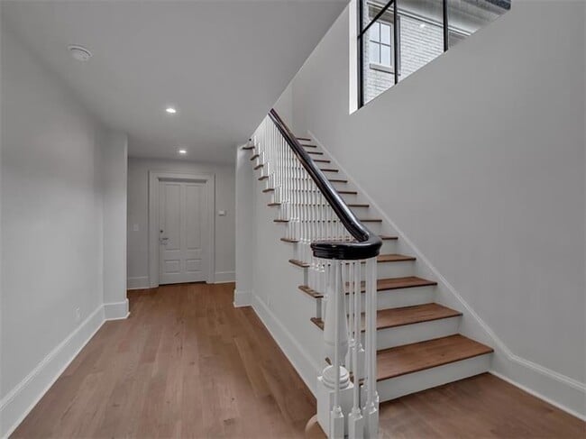Building Photo - 3625 Tuxedo Rd NW