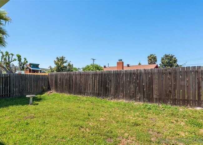 Building Photo - 12946 Conley St