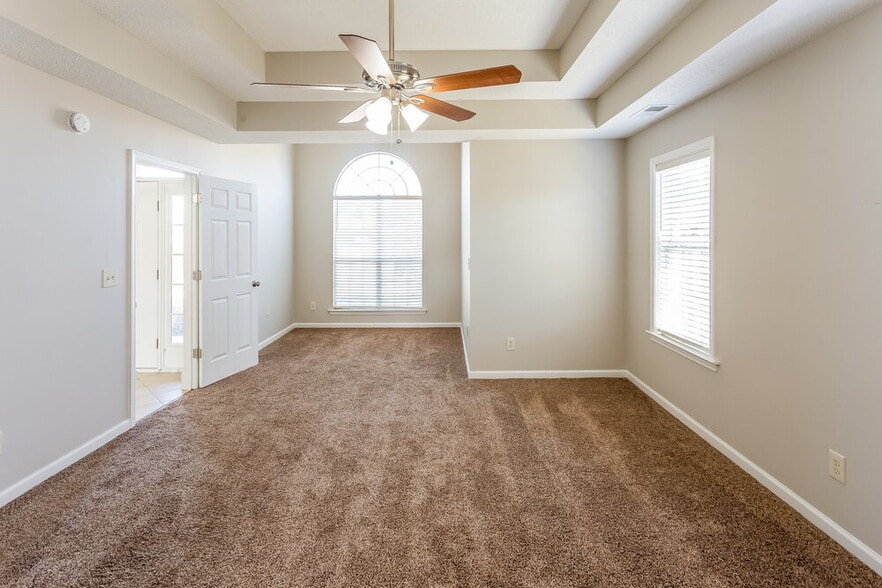 Building Photo - 13073 Braybourne Pkwy