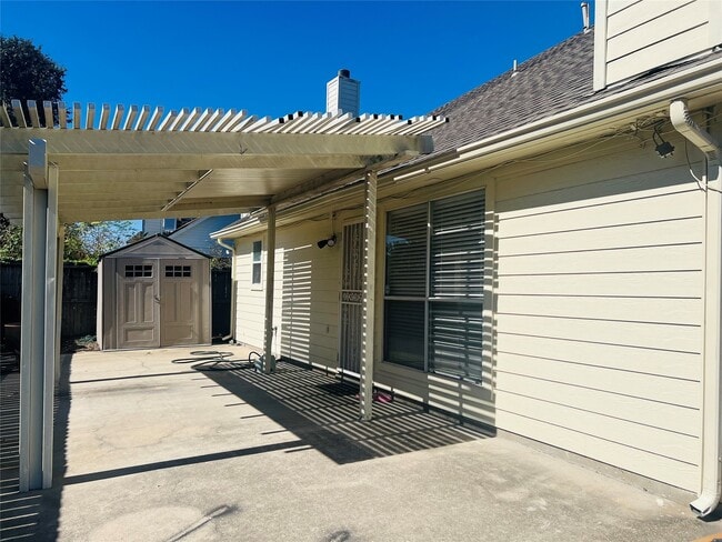 Building Photo - 8903 N Deer Meadow Dr