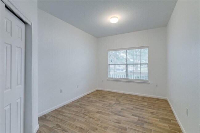 Building Photo - 3801 Bronco Bend Loop