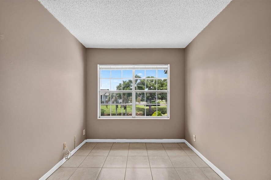 Building Photo - 3700 Savoy Ln