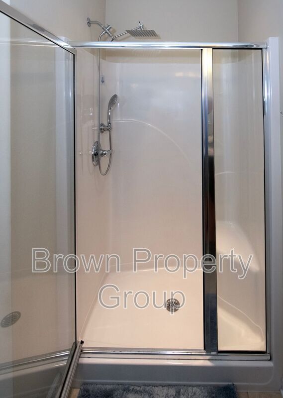 Building Photo - 2033 Gray Goose Loop