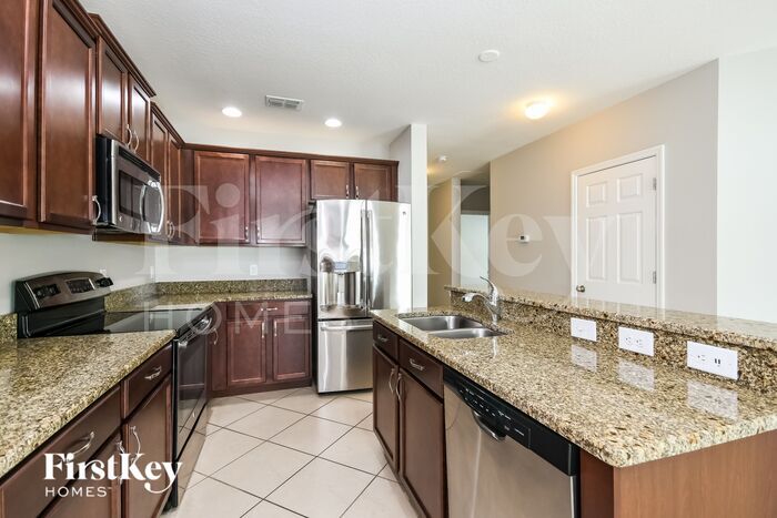 Building Photo - 4748 Rockvale Dr
