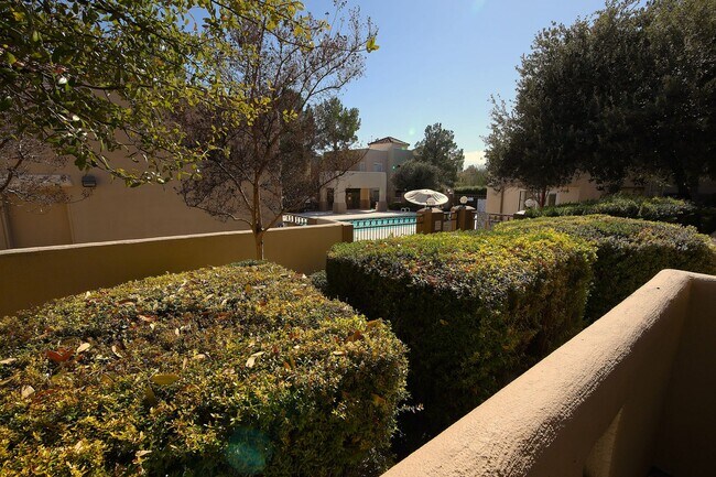 Building Photo - SUMMERLIN - LA POSADA CONDO