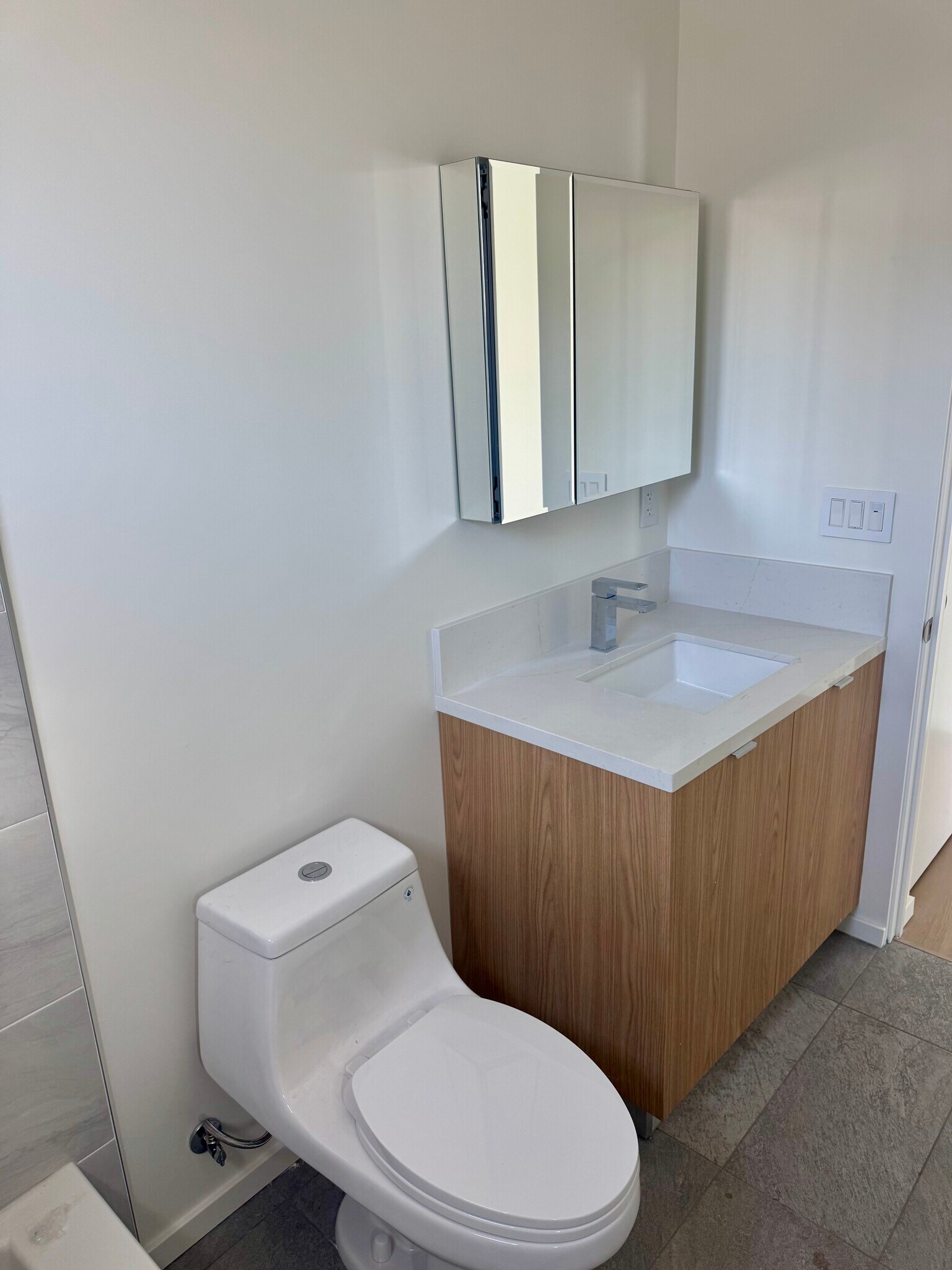 Building Photo - 2520 5th St