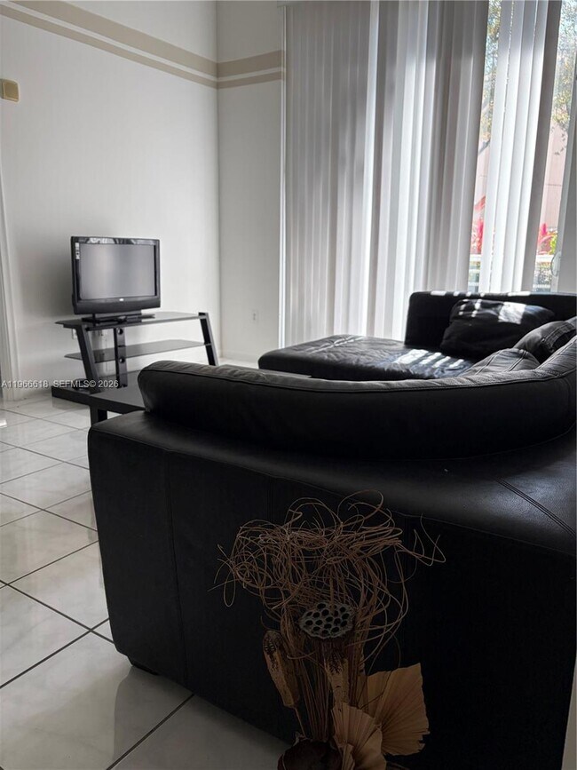 Building Photo - 18800 NE 29th Ave