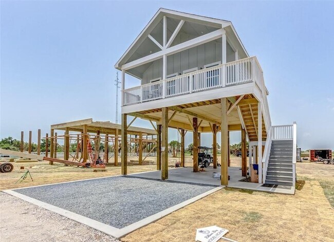 Building Photo - 1078 Cedar Ln