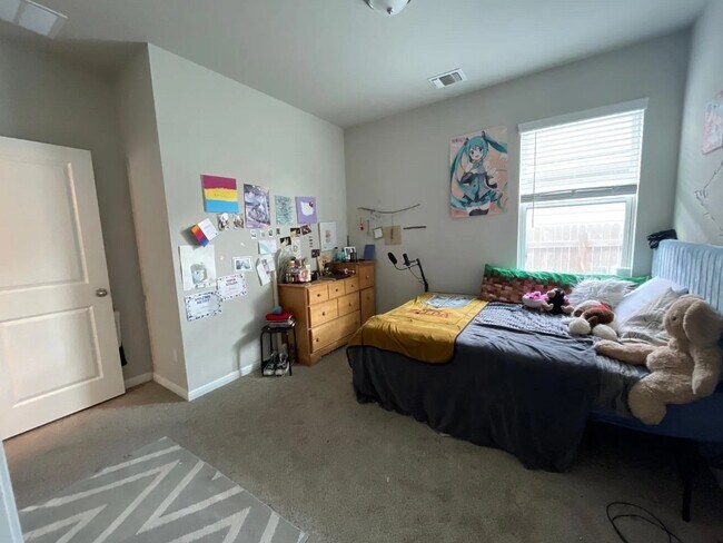 Building Photo - 128 Lacey Oak Lp