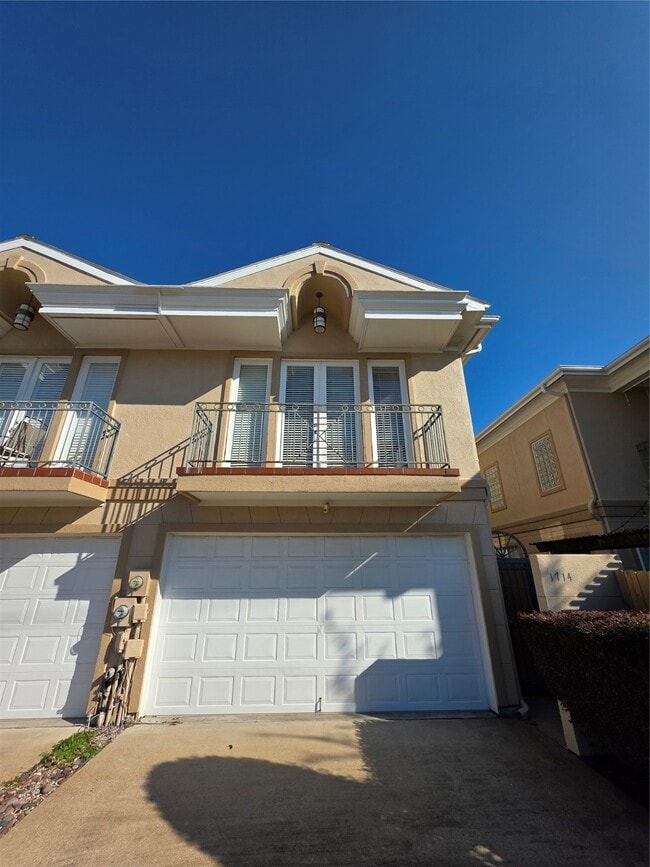 Building Photo - 1714 Roy St