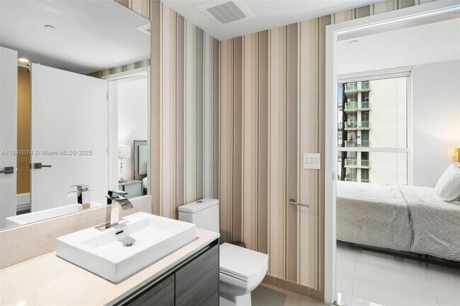 Building Photo - 1080 Brickell Ave