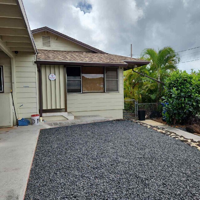Building Photo - 1551 Kuahaka St