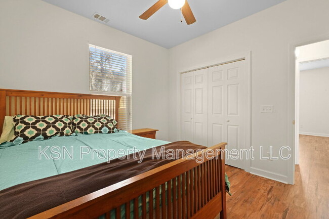 Building Photo - 2254 E Gwinnett St