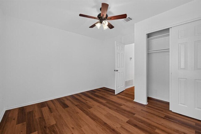 Building Photo - 17213 Bushmills Rd
