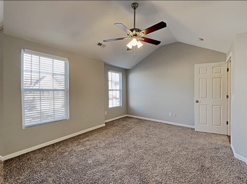 Building Photo - 3770 Burtons Barn St