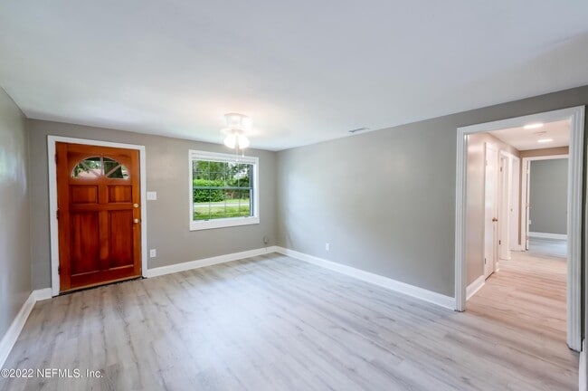 Building Photo - 7832 Newton Rd