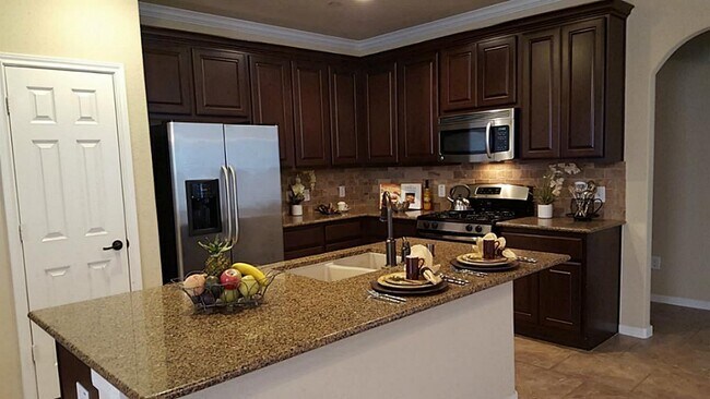 Primary Photo - 18 Umbria Ln