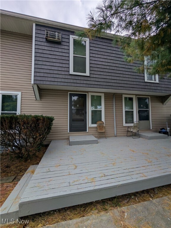 Building Photo - 595 Dayton St