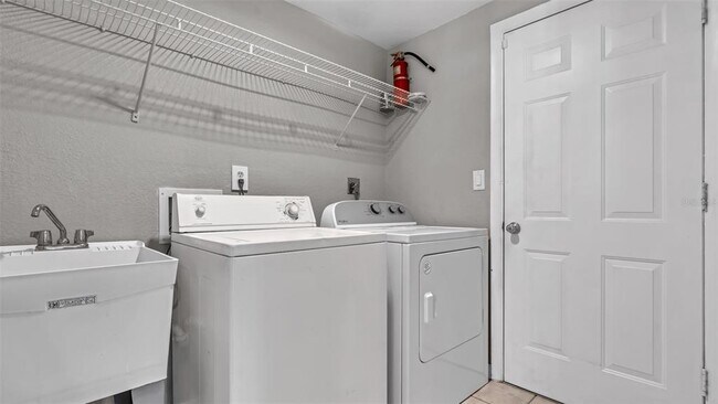 Building Photo - 2236 Curlew Rd