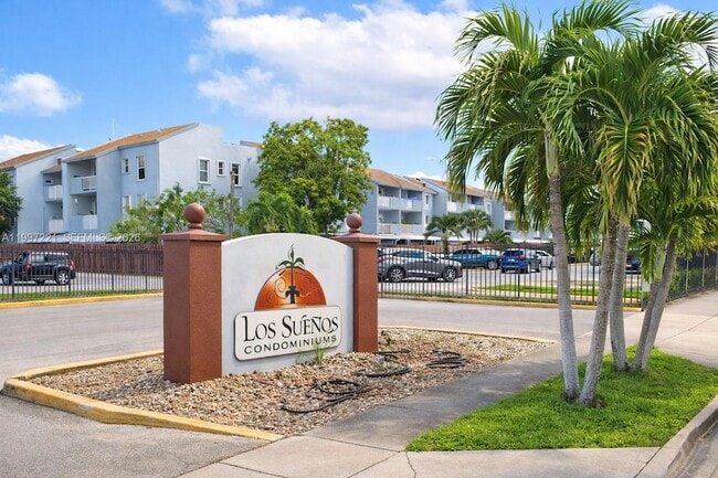 Building Photo - 1755 W 60th St