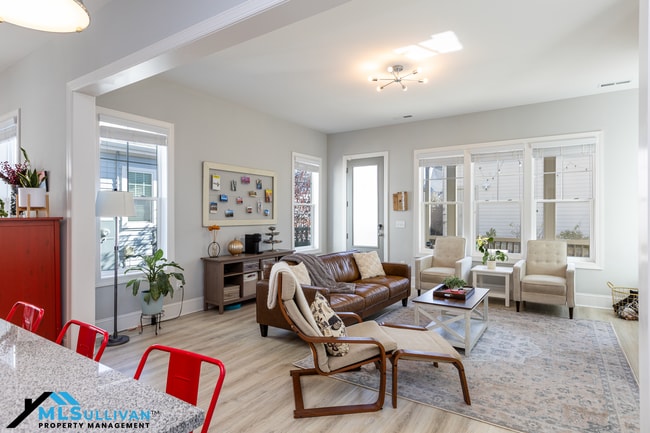 Building Photo - 1103 Tannin Dr