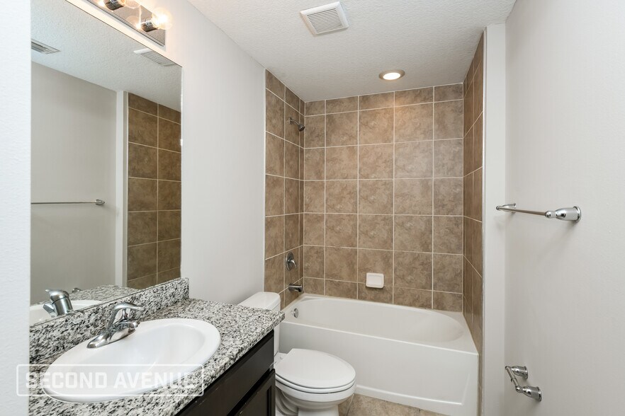 Building Photo - 1655 Painter St SE