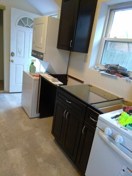 Building Photo - 6309 Longfellow St