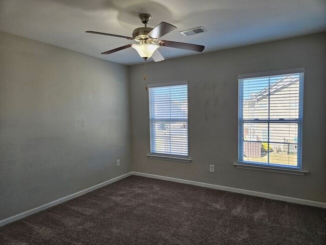 Building Photo - Great Home ! Great Schools !