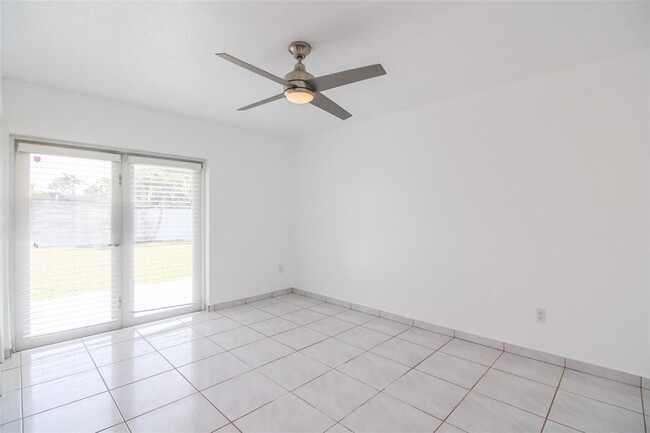 Building Photo - 9680 SW 77th St