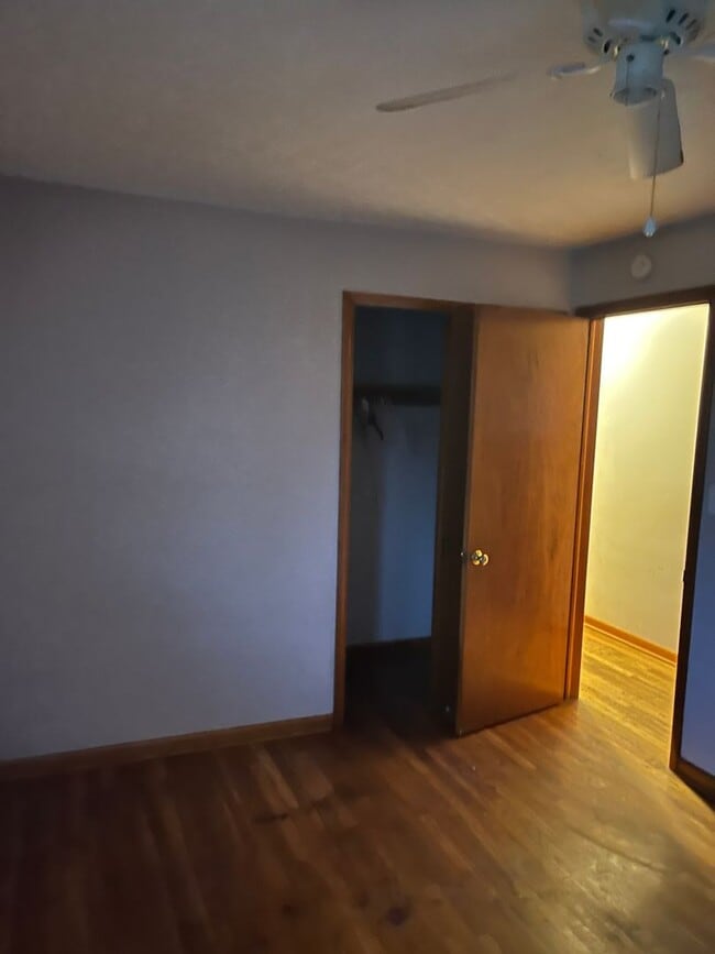 Building Photo - 2006 White St