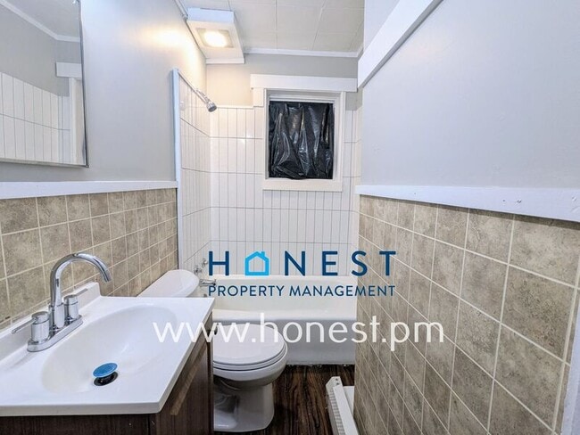 Building Photo - 1 Jefferson St